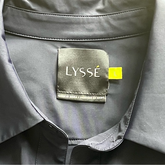 Elegant Lyssé Everyday Essential Button Down Blouse Navy Blue - Picture 9 of 16